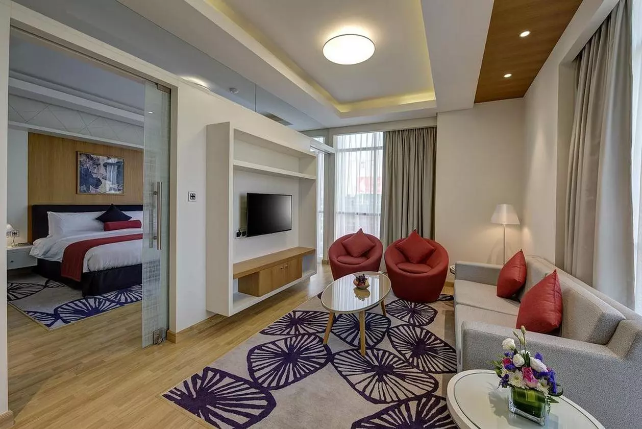 ROYALCONTINENTAL_SHABAVIZ (21).jpg